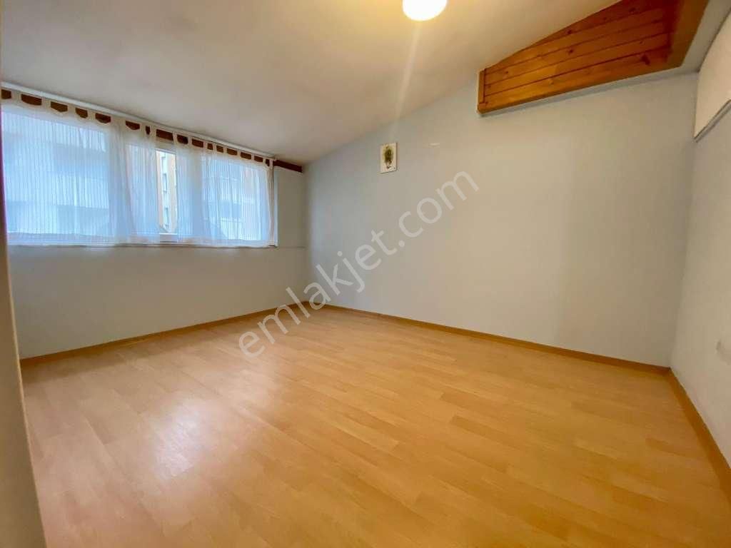 Kaçmaz'dan Altıntepe'de Yenilenmiş Masrafsız 3+2 Kiralık Dubleks - Görsel 12