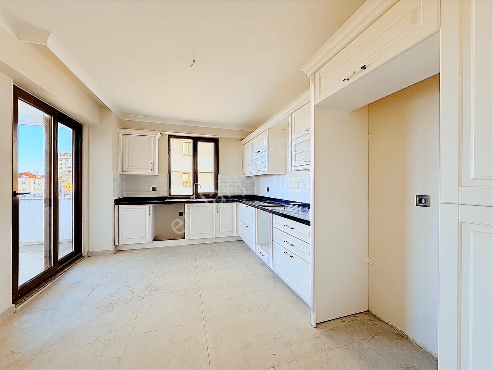 Söğütlü'de Elit Sitede Taşınmaya Hazır 4+1 Daire | Tekce - Görsel 20