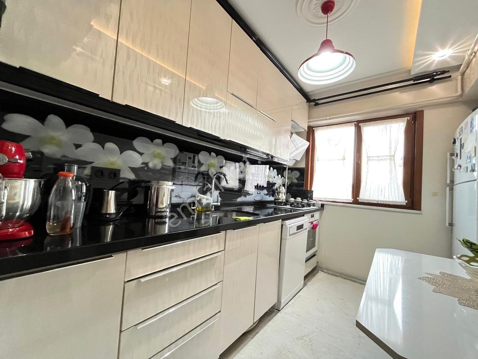 Has Sebada Sefaköy Merkezde 3+1 130m Full Yapılı Masrafsız Daire - Görsel 7