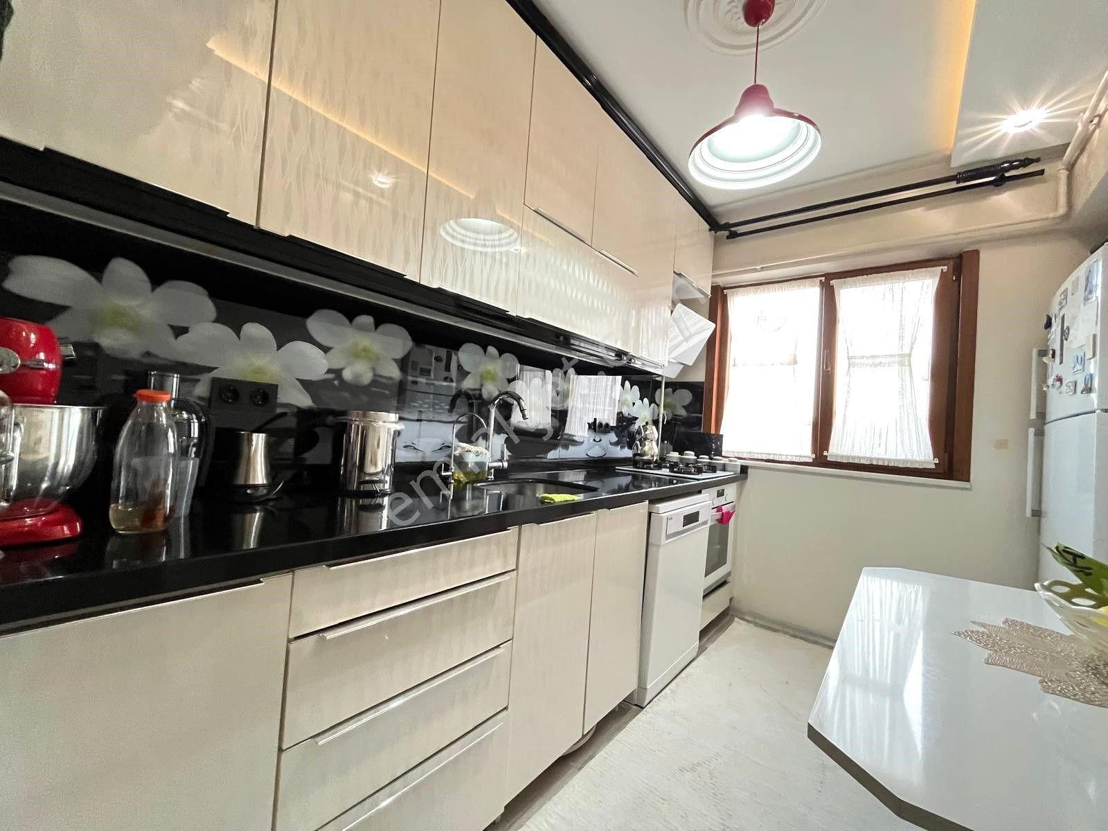 Has Sebada Sefaköy Merkezde 3+1 130m Full Yapılı Masrafsız Daire - Görsel 8