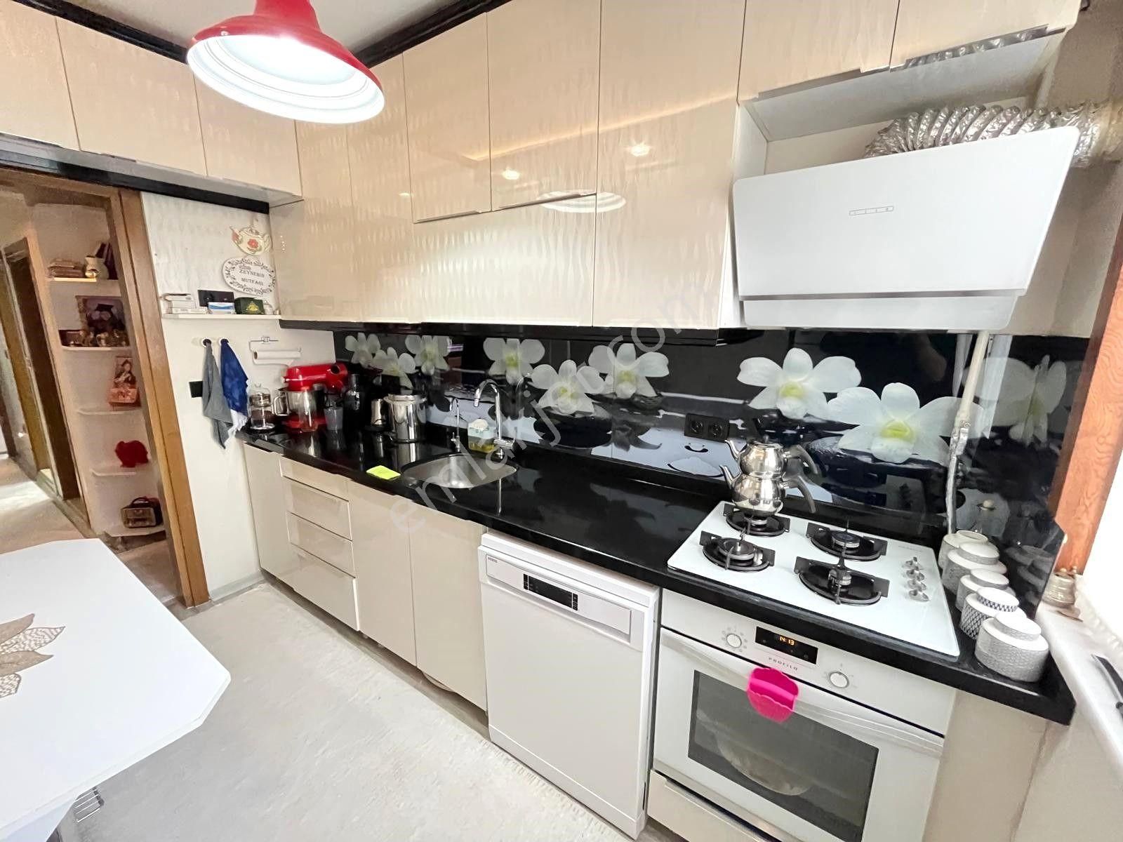 Has Sebada Sefaköy Merkezde 3+1 130m Full Yapılı Masrafsız Daire - Görsel 11