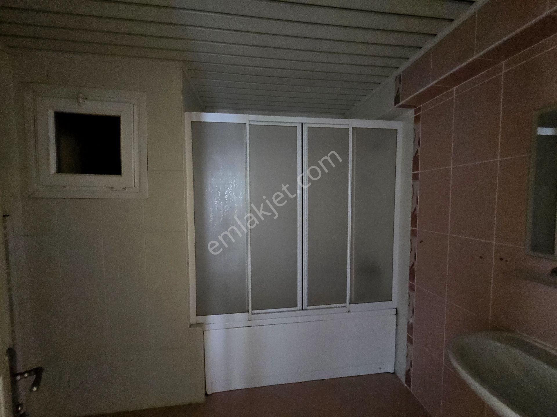 Bayraklı Körfez Mahallesinde Kiralık 4+1 Daire - Görsel 18