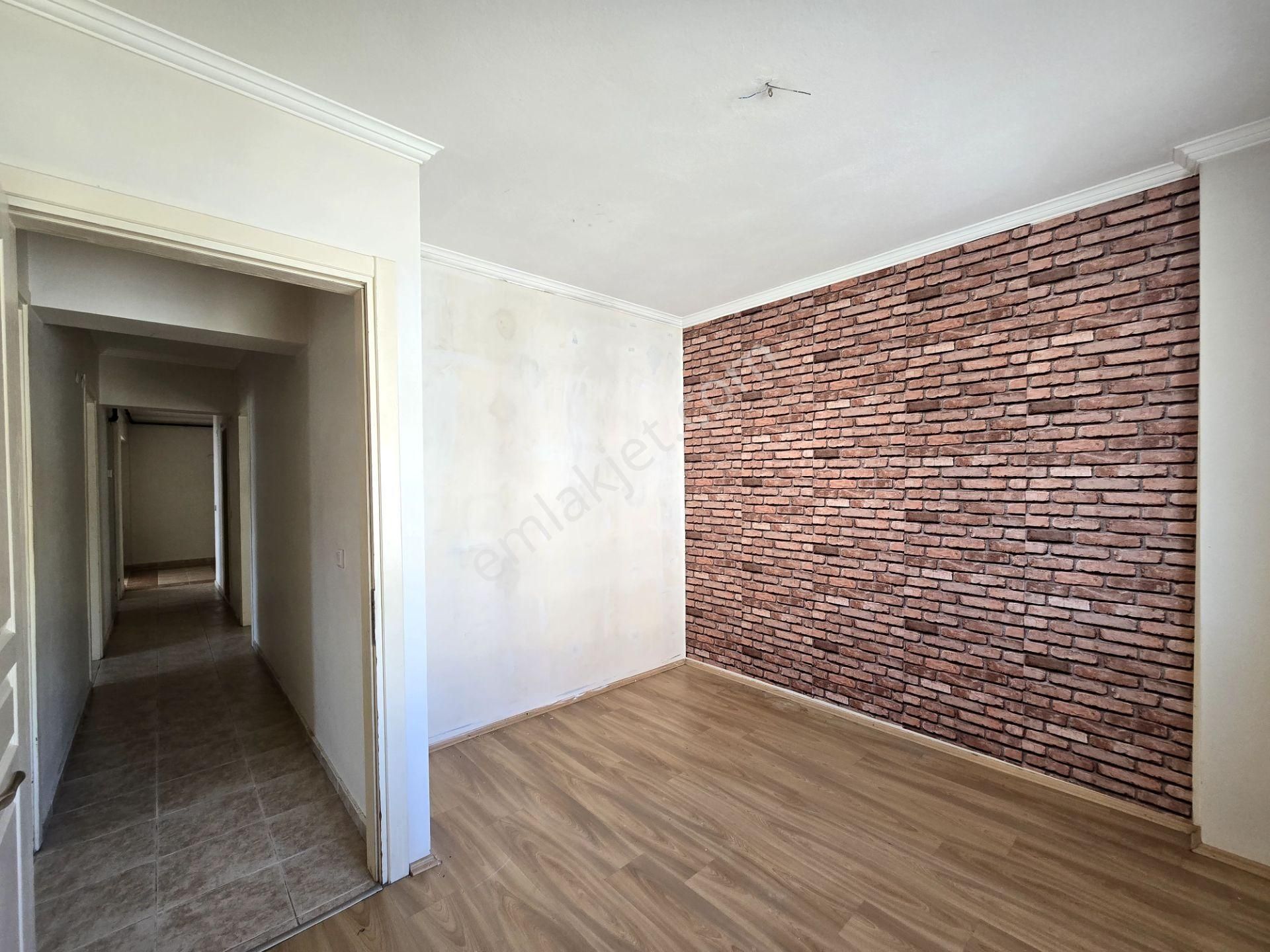 Bayraklı Körfez Mahallesinde Kiralık 4+1 Daire - Görsel 24