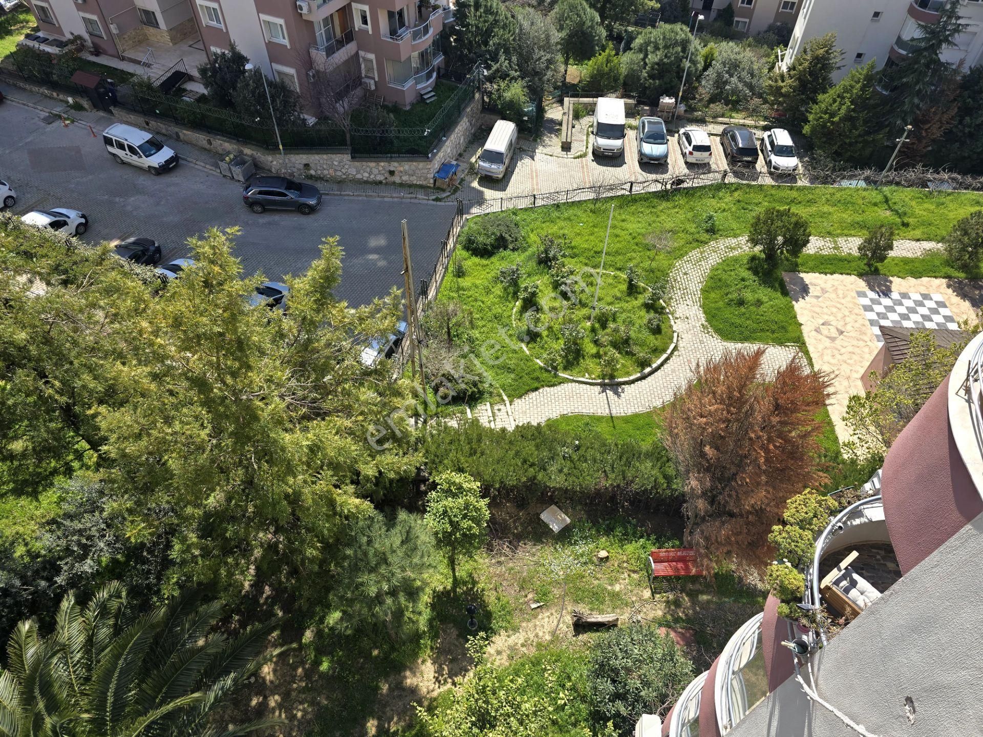 Bayraklı Körfez Mahallesinde Kiralık 4+1 Daire - Görsel 14