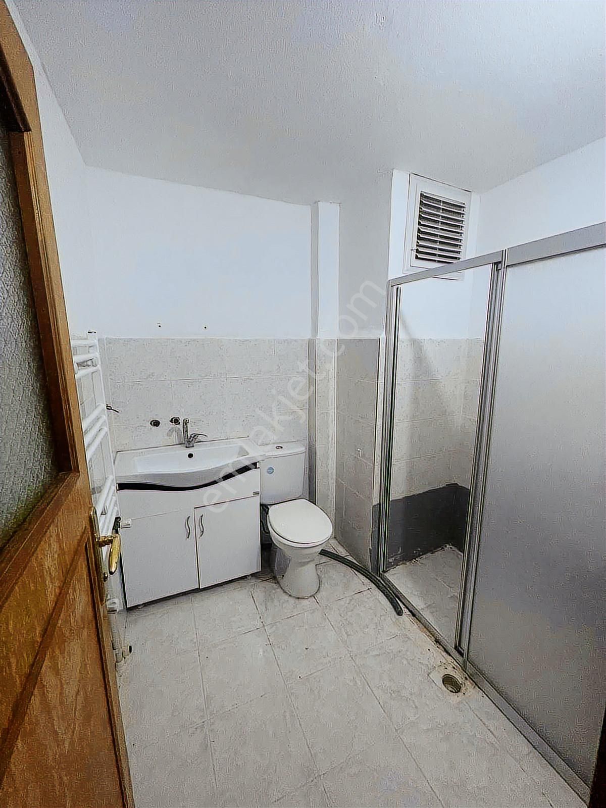 Koru Emlak'tan Yenilenmiş 2+1 Daire 12.5m2 Arsa Paylı - Görsel 14