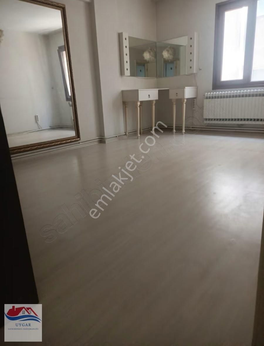 Karşıyaka Atakent Migros Sokağında - Görsel 13