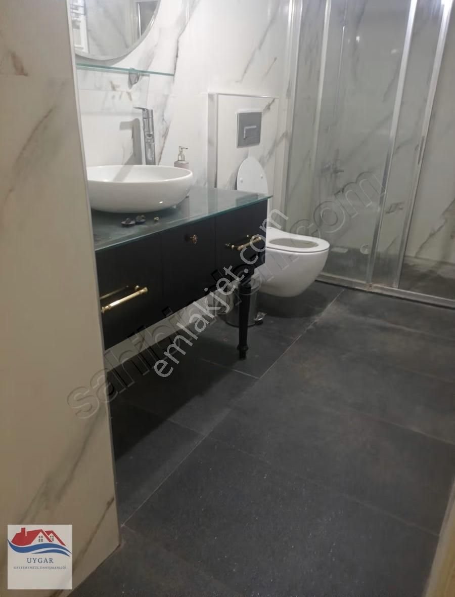 Karşıyaka Atakent Migros Sokağında - Görsel 12