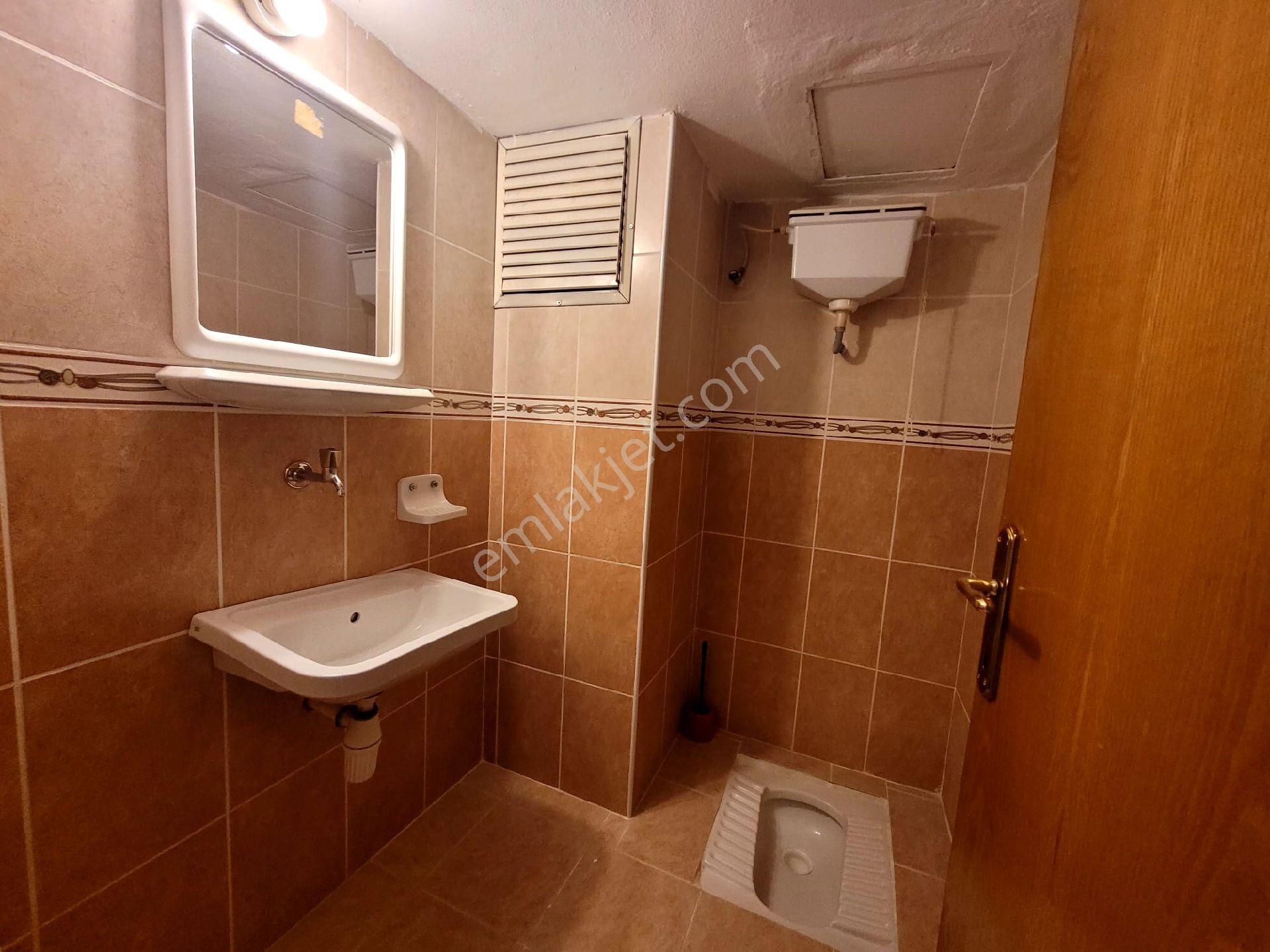 Meltem Mahallesınde Merkezı Konumda Ayrı Mutfaklı 3+1 - Görsel 12