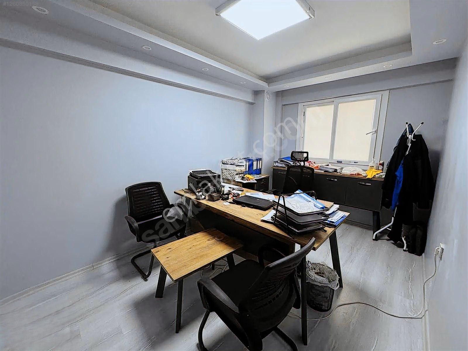 Bayraklı Manavkuyu Cadde Üzeründe 3+1 Tadilatlı Satılık Daire/ofis - Görsel 3