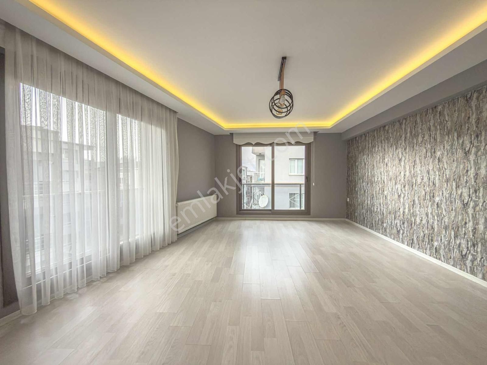 Manzaralı,geniş Teraslı,köşe 4+1 220 M2 Yeni Ve Kaliteli Daire - Görsel 7