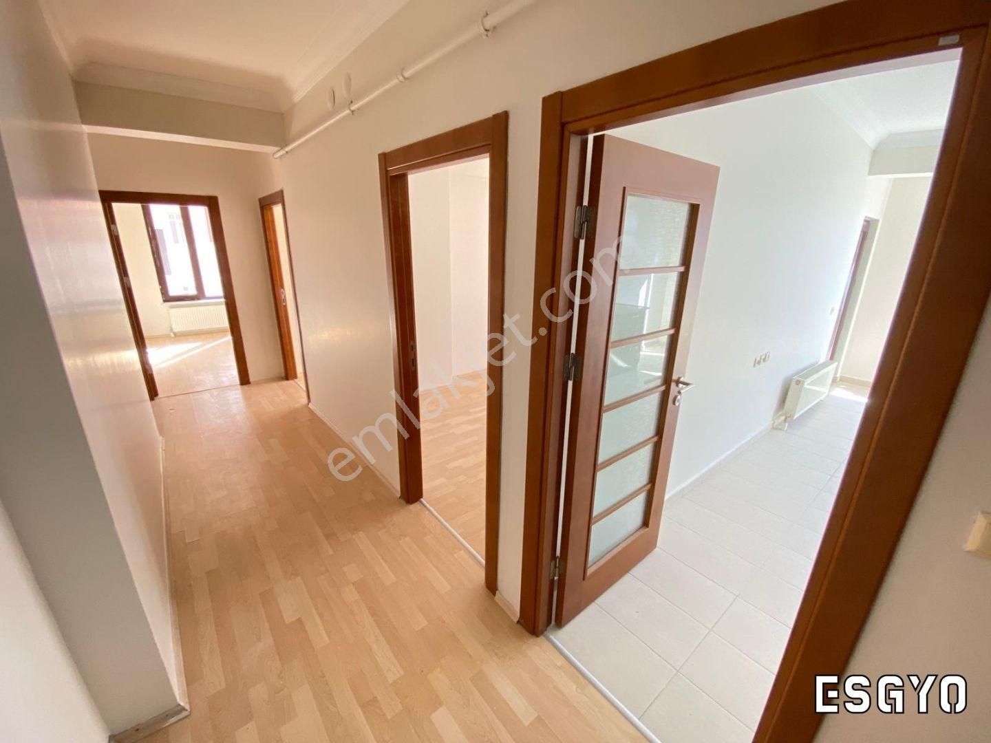 Esgyo'dan Atatürk Lisesi Karşısı Ebeveyn Banyolu 3+1 Daire - Görsel 24