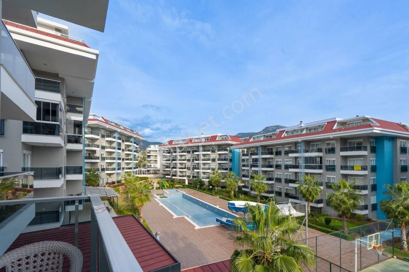 Alanya Kestel Lüks Sitede Zengin Olanıklı 1+1 Satılık Daire - Görsel 14