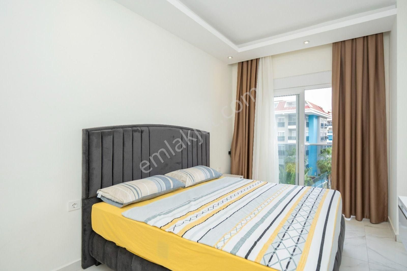 Alanya Kestel Lüks Sitede Zengin Olanıklı 1+1 Satılık Daire - Görsel 8