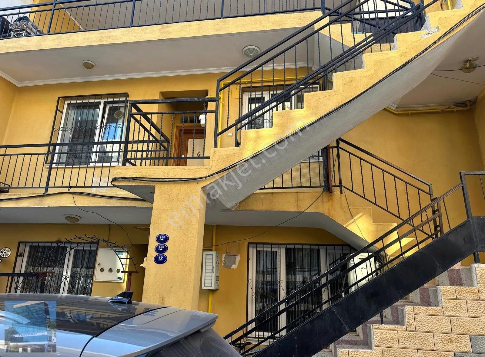 Buca Atatürk Mahallesinde Kiralık Eşyalı 2+1 Kapalı Mutfak Daire - Görsel 11