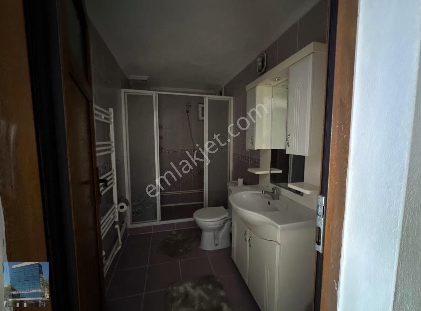 Buca Atatürk Mahallesinde Kiralık Eşyalı 2+1 Kapalı Mutfak Daire - Görsel 5