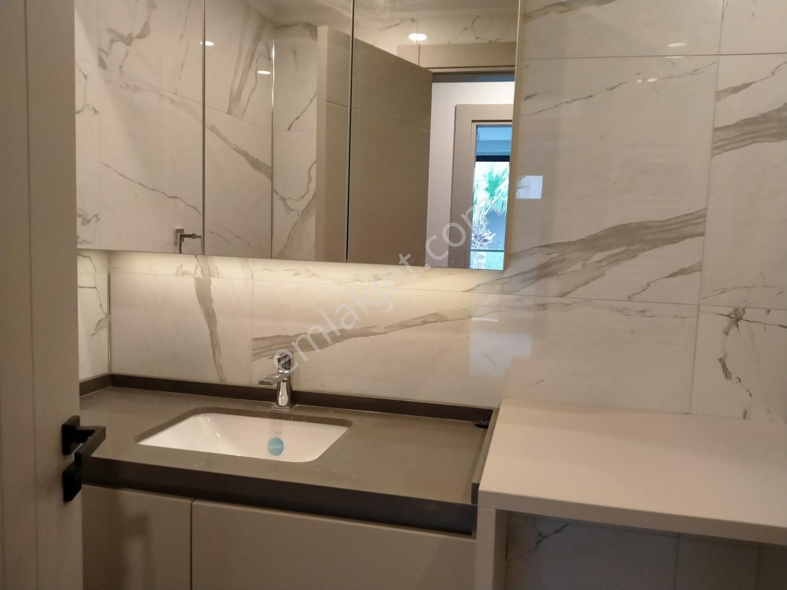 İzmir Landor Gaziemir Sarnıç'ta 2+1 Ara Kat Satılık Daire - Görsel 2