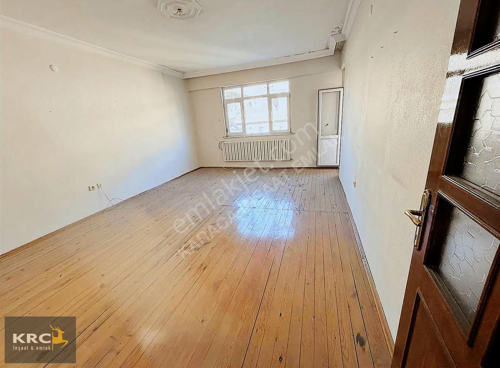 Kağıthane S Tepe Kıralık 2+1 Daire Altınay Cad Üzerinde 85 M2