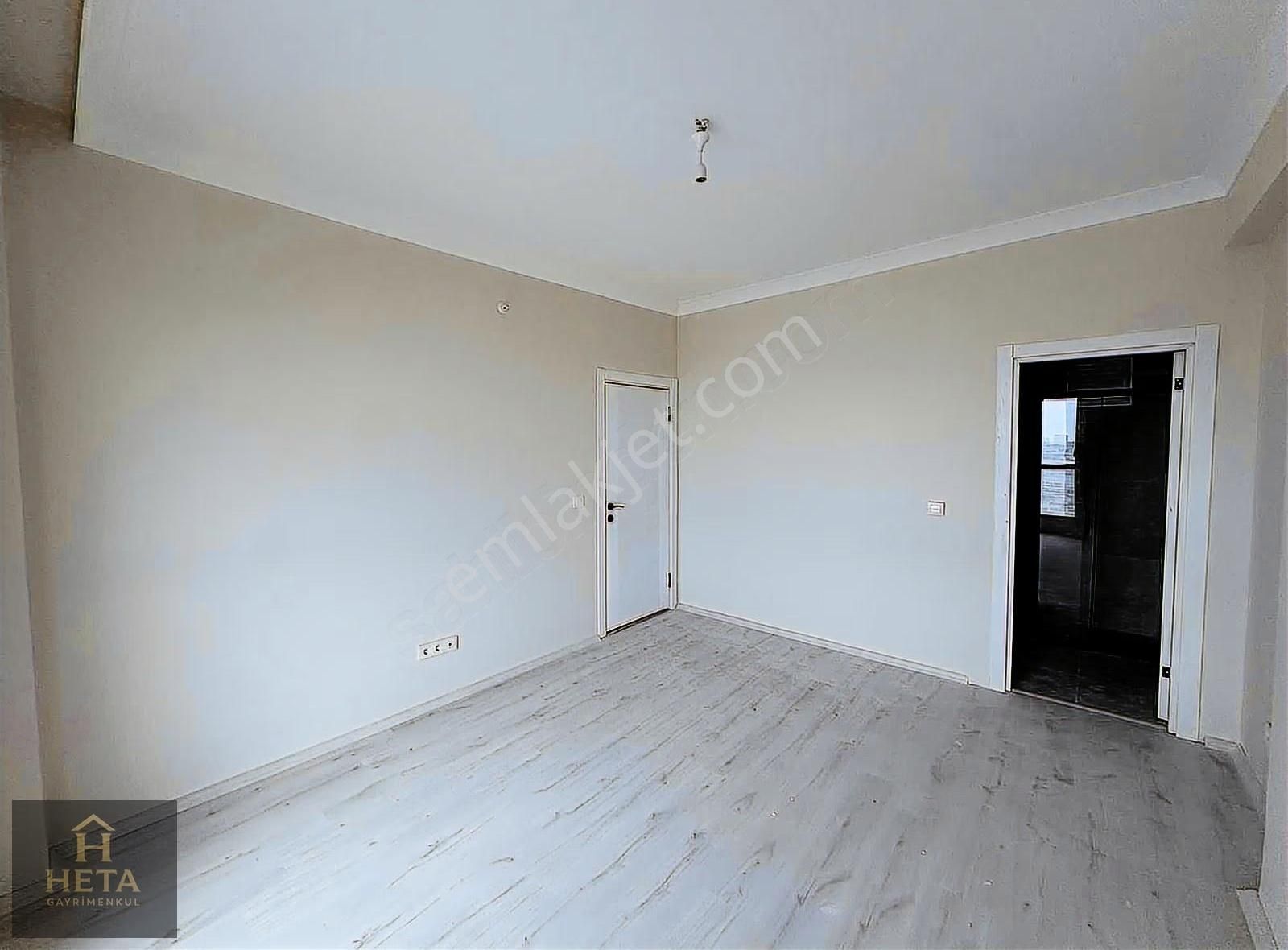 Bahçeşehir Havuzlu Güvenlikli Otoparklı Kapalı Mutfak 2+1 - Görsel 25