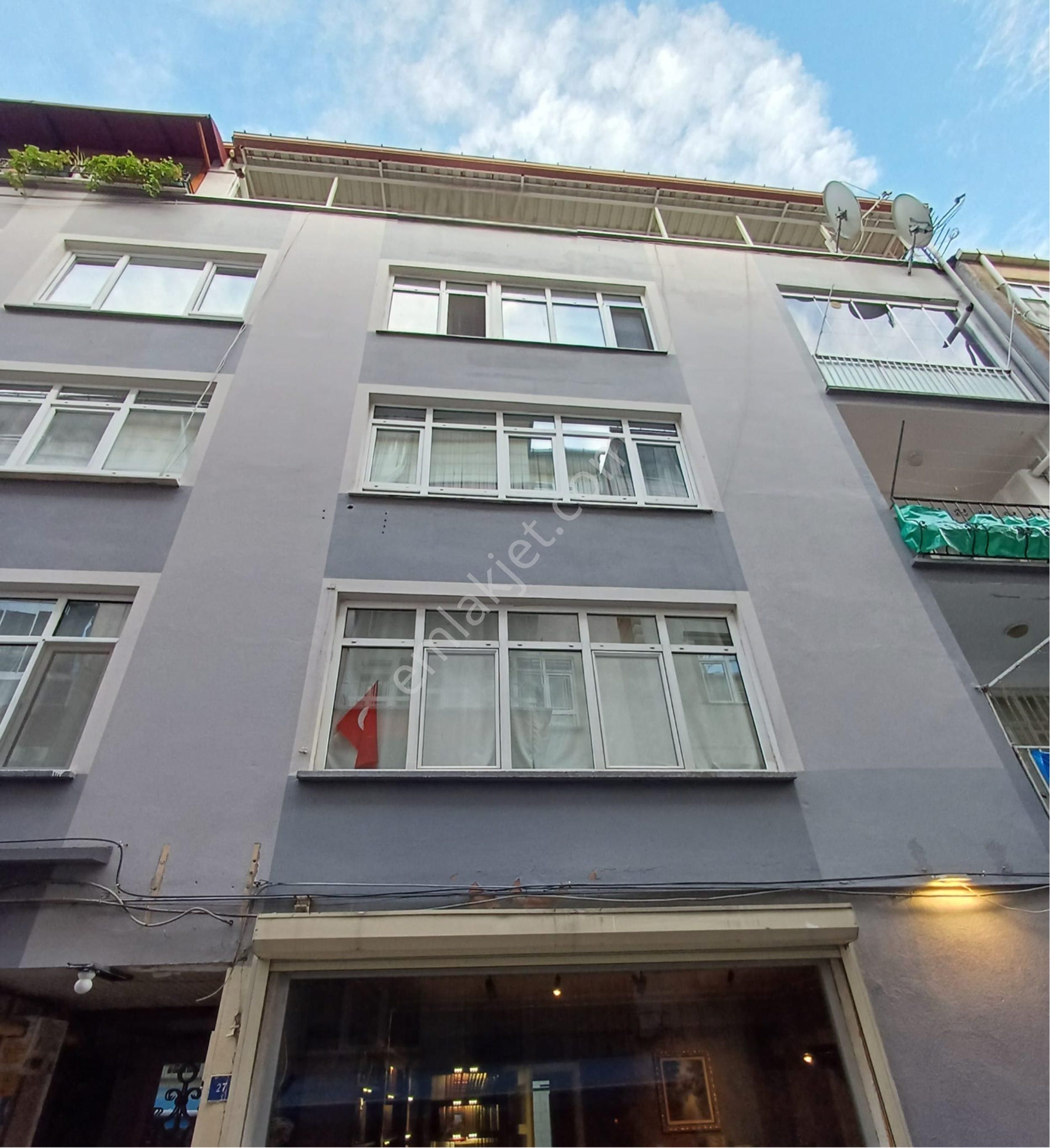 Ciftlik Mahallesinde İci Temiz Satılık Daire - Görsel 16