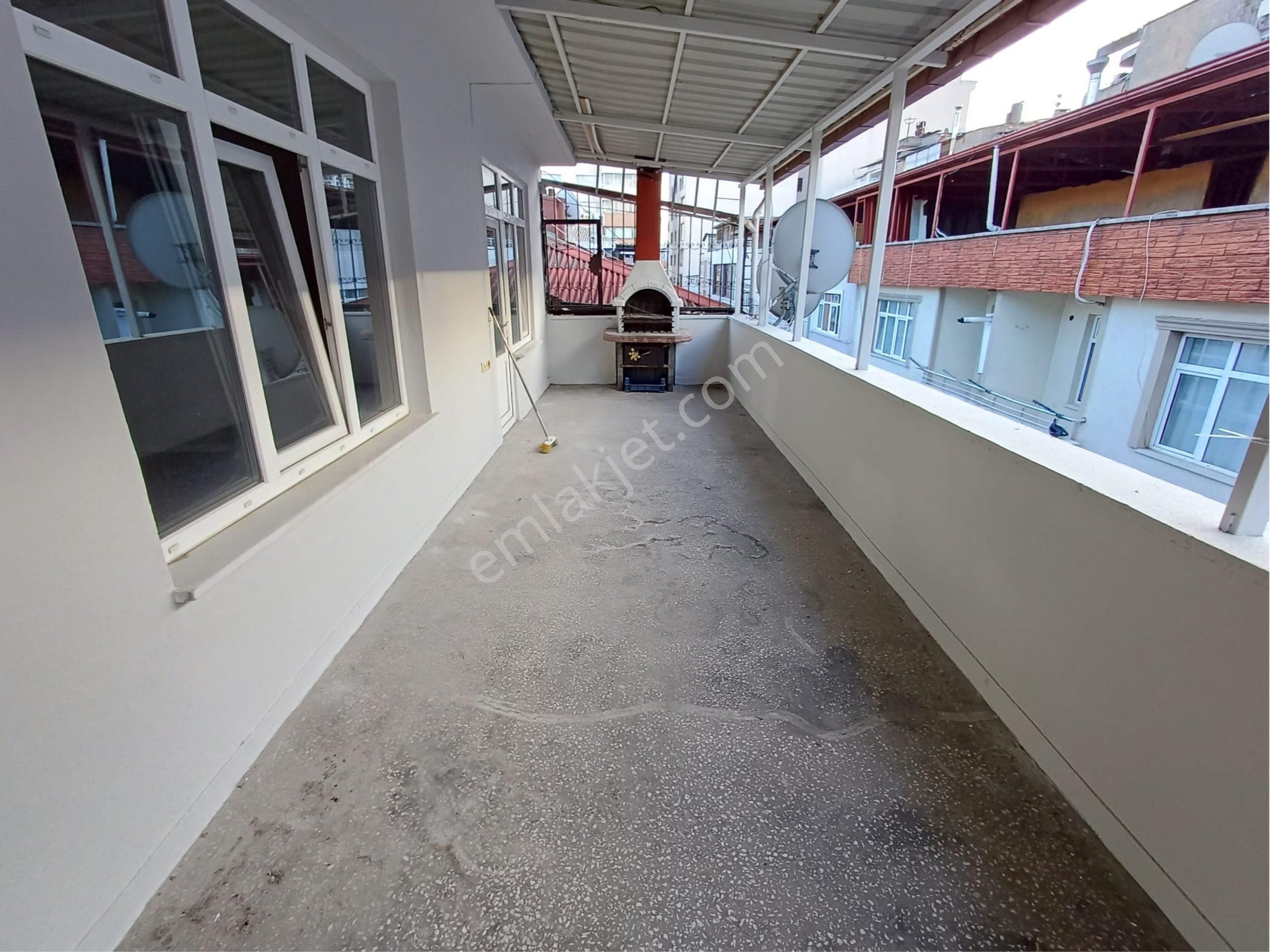 Ciftlik Mahallesinde İci Temiz Satılık Daire - Görsel 12