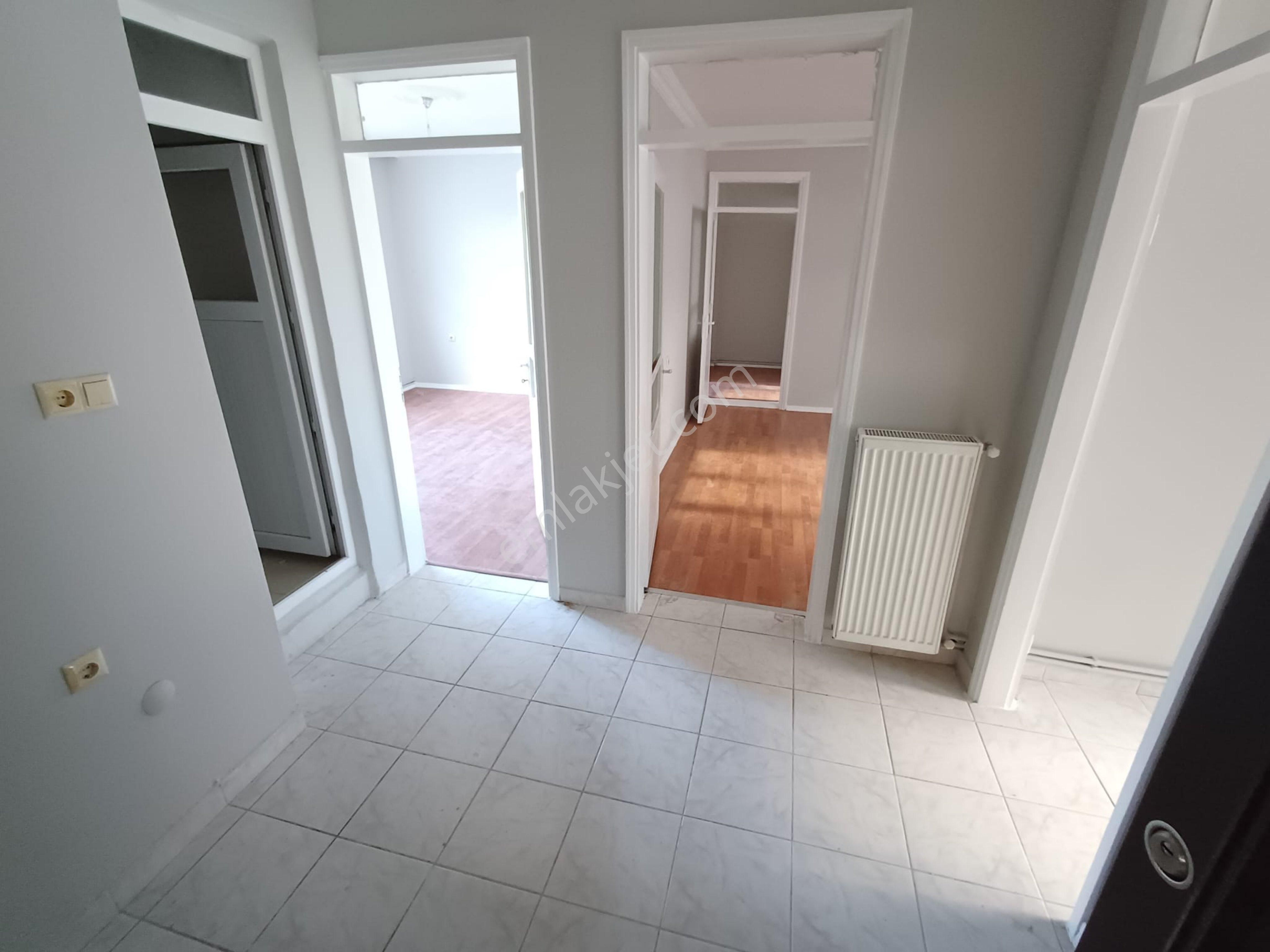 Ciftlik Mahallesinde İci Temiz Satılık Daire - Görsel 11