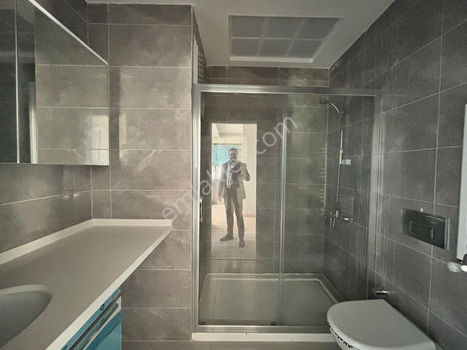 Fa Özbir'den Tepe Bölgesi Site İçi Kiralık 1+1 Daire... - Görsel 31