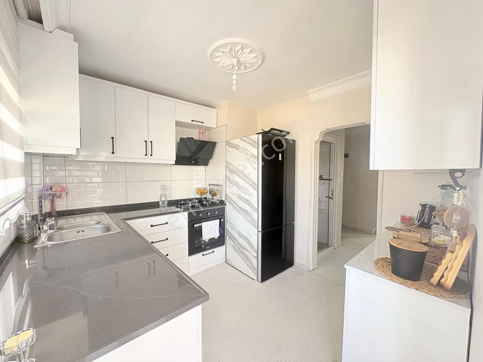 Prestij'den Halkkent'te Ayrı Mutfak Geniş Oturumlu 2+1 Daire - Görsel 2