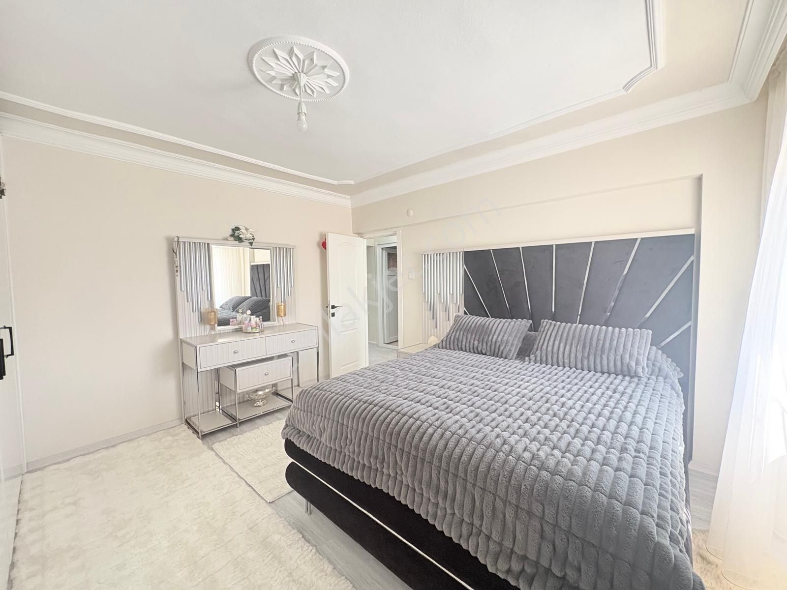 Prestij'den Halkkent'te Ayrı Mutfak Geniş Oturumlu 2+1 Daire - Görsel 17