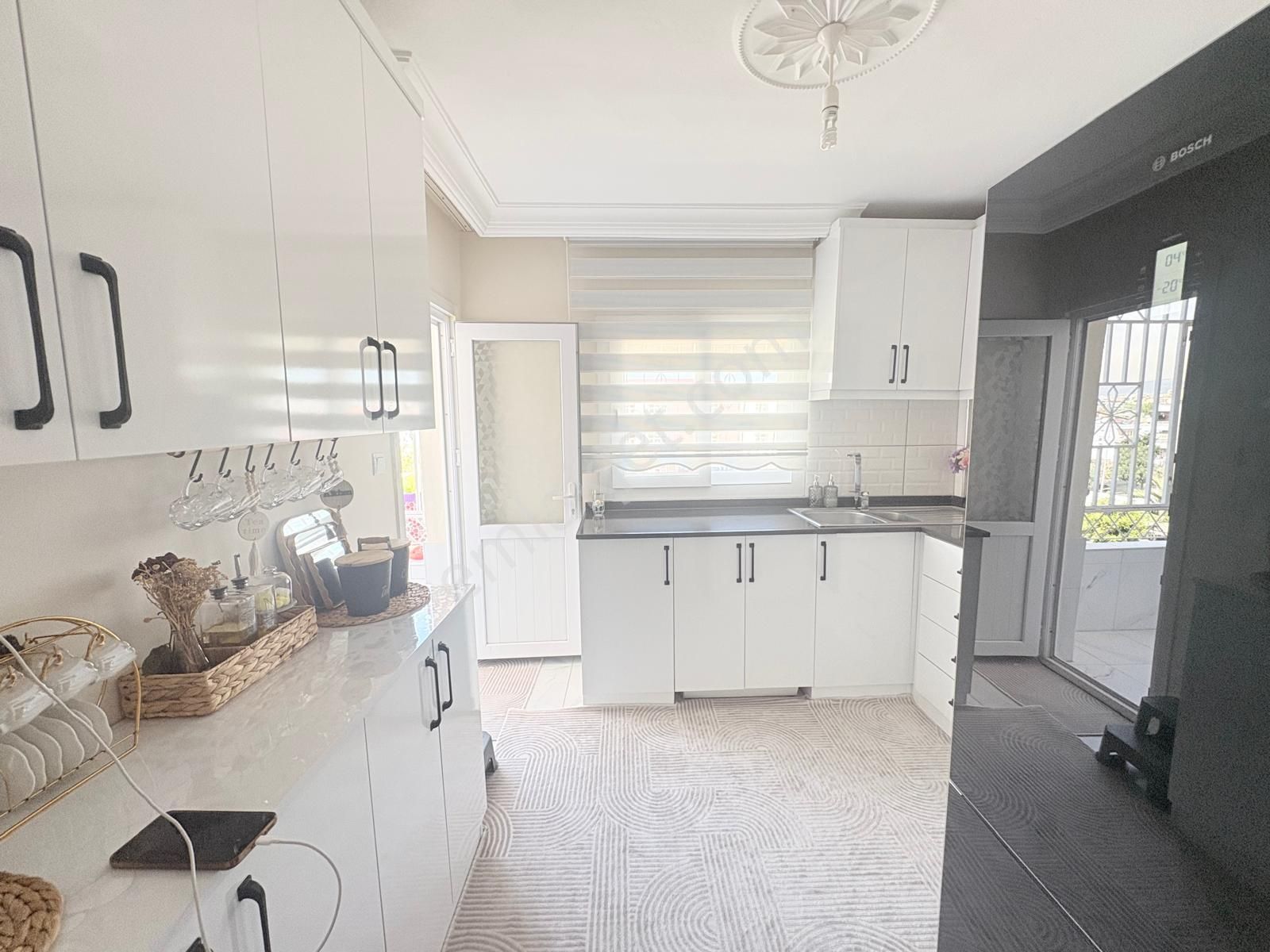 Prestij'den Halkkent'te Ayrı Mutfak Geniş Oturumlu 2+1 Daire - Görsel 3