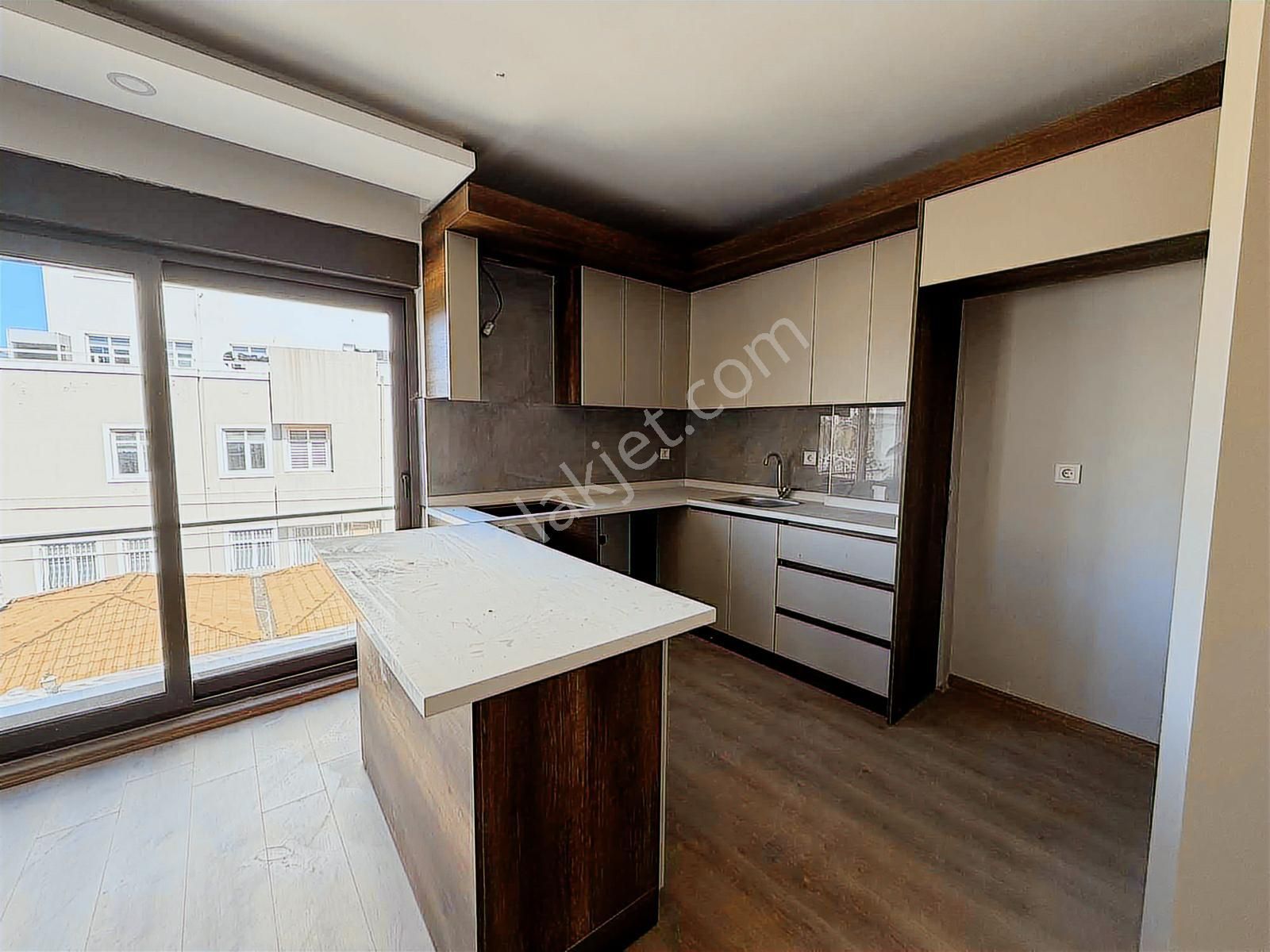 Sütçüler Çınarlı Yurdu Arkası Ultra Lüks 2+1 Teraslı - Görsel 2