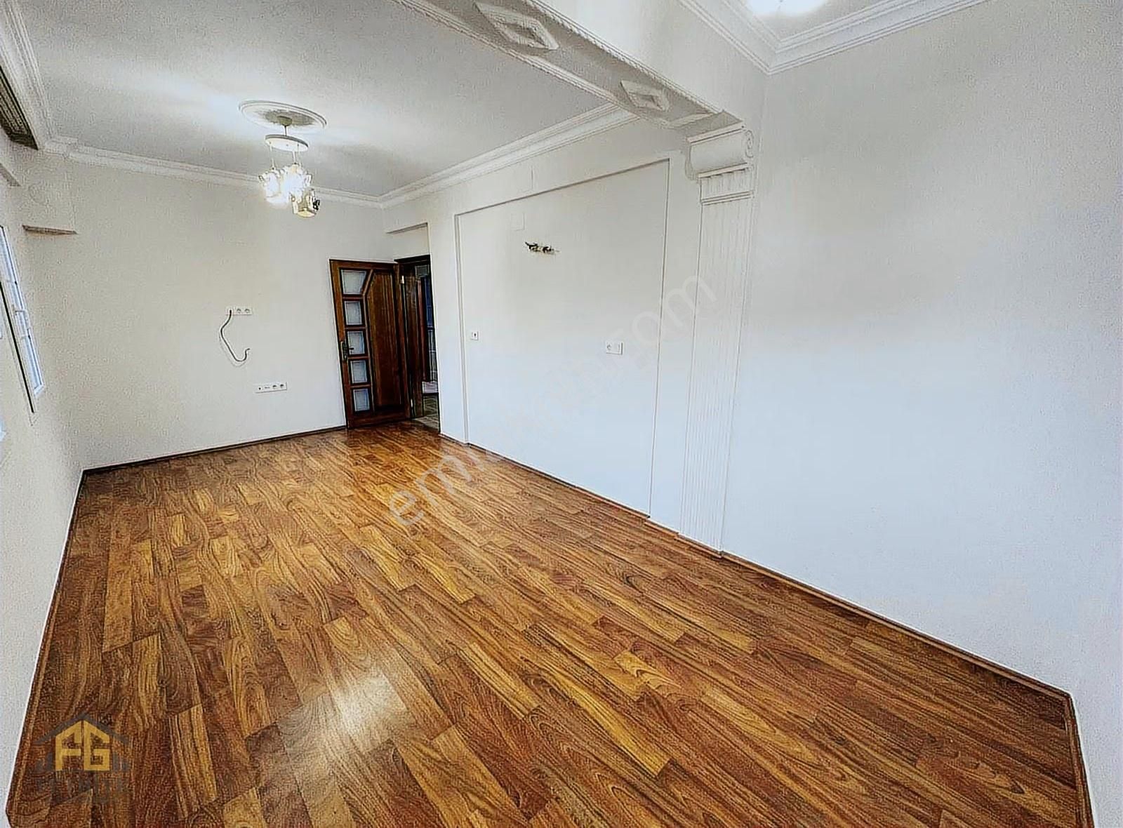 Babataşı Mahallesinde 3+1 Kapalı Mutfak Kiralık Daire - Görsel 3