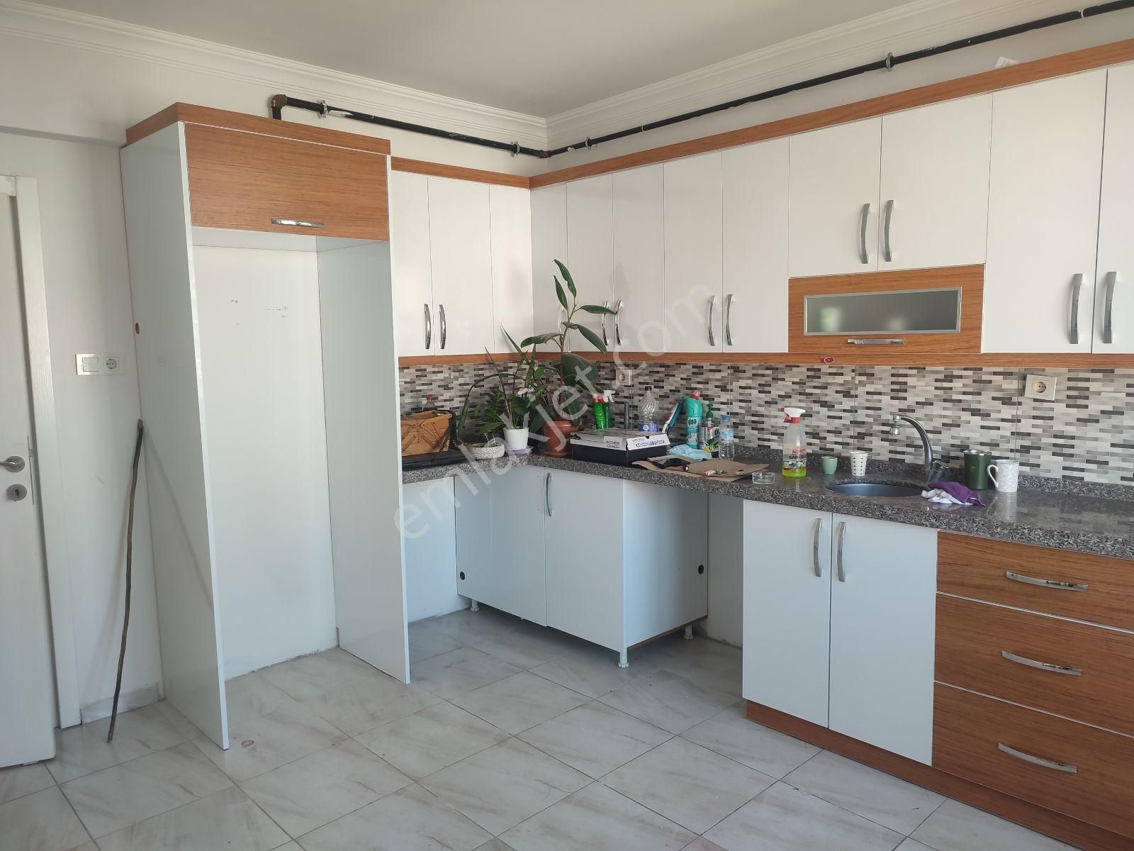 Yeni Mahalle'de 3+1 135 M2 Mükemmel Konumda Kiralık Daire - Görsel 22