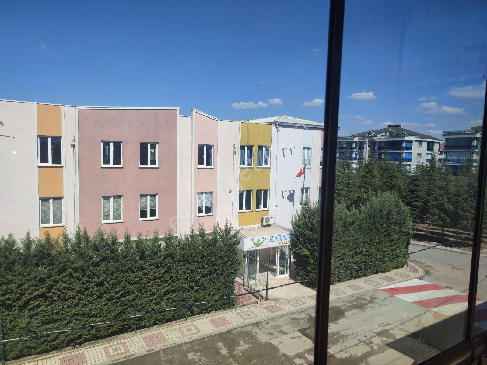 Yeni Mahalle'de 3+1 135 M2 Mükemmel Konumda Kiralık Daire - Görsel 14