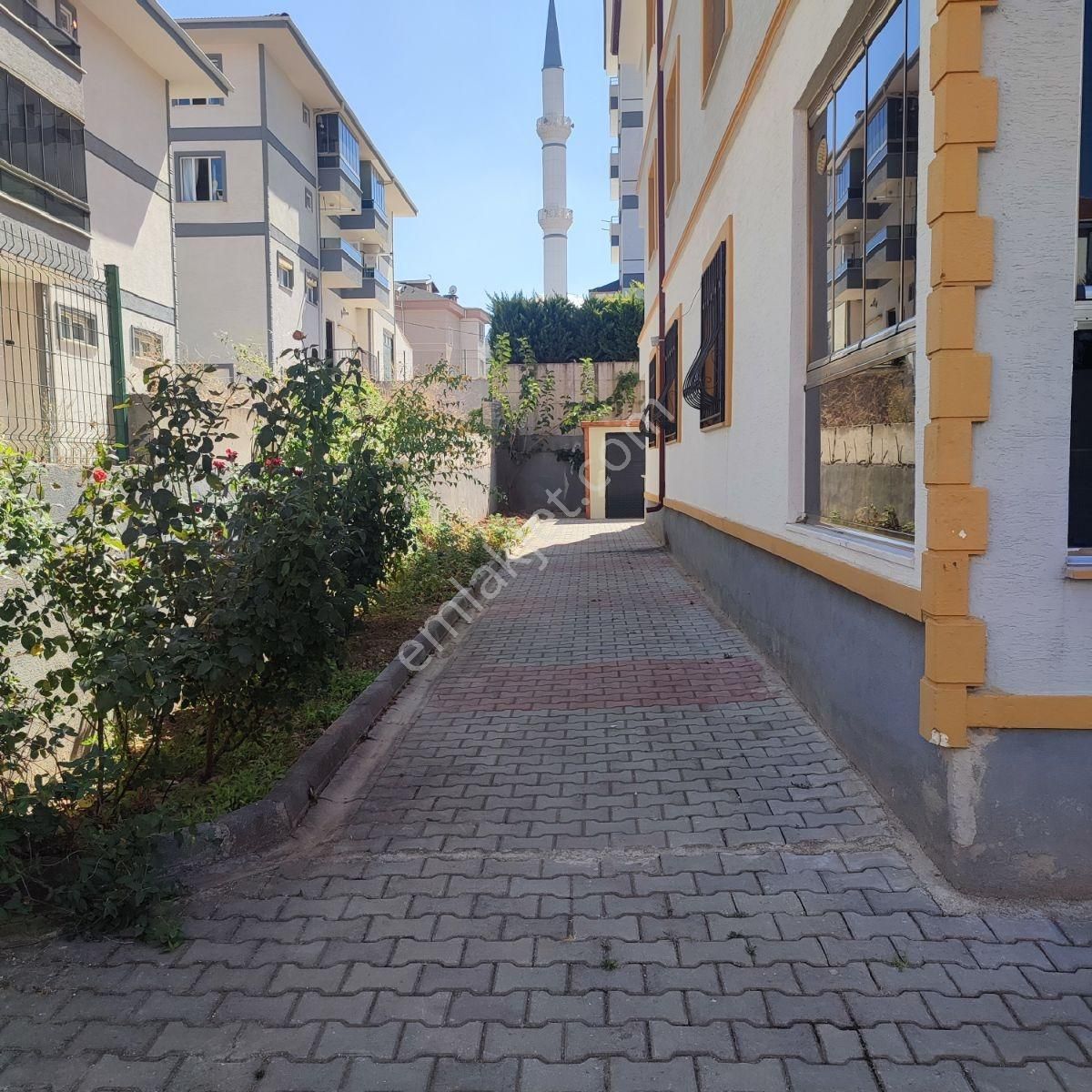 Yeni Mahalle'de 3+1 135 M2 Mükemmel Konumda Kiralık Daire - Görsel 13