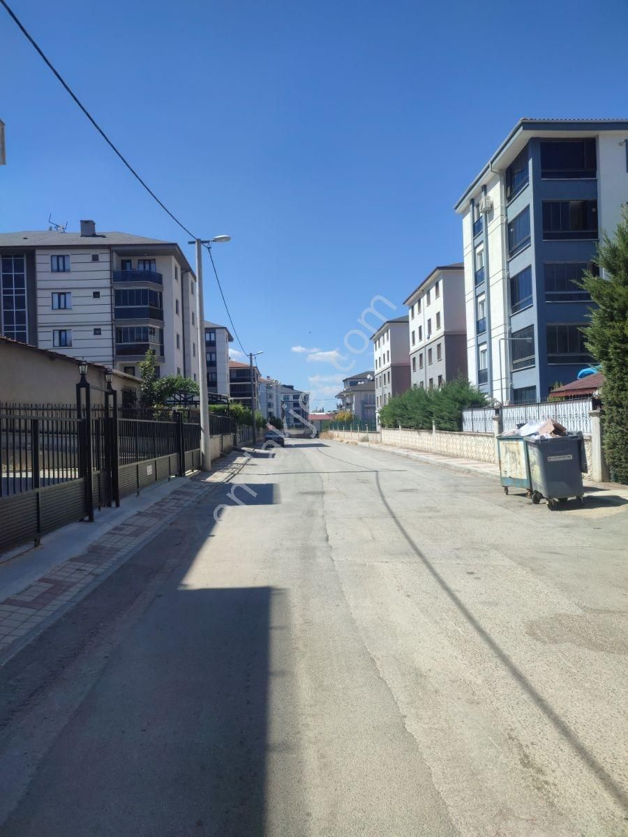 Yeni Mahalle'de 3+1 135 M2 Mükemmel Konumda Kiralık Daire - Görsel 4
