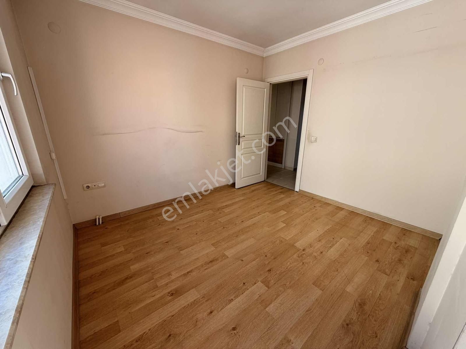 Dünyagöze Yakın Tramvaya Yakın 2+1 3. Kat - Görsel 12