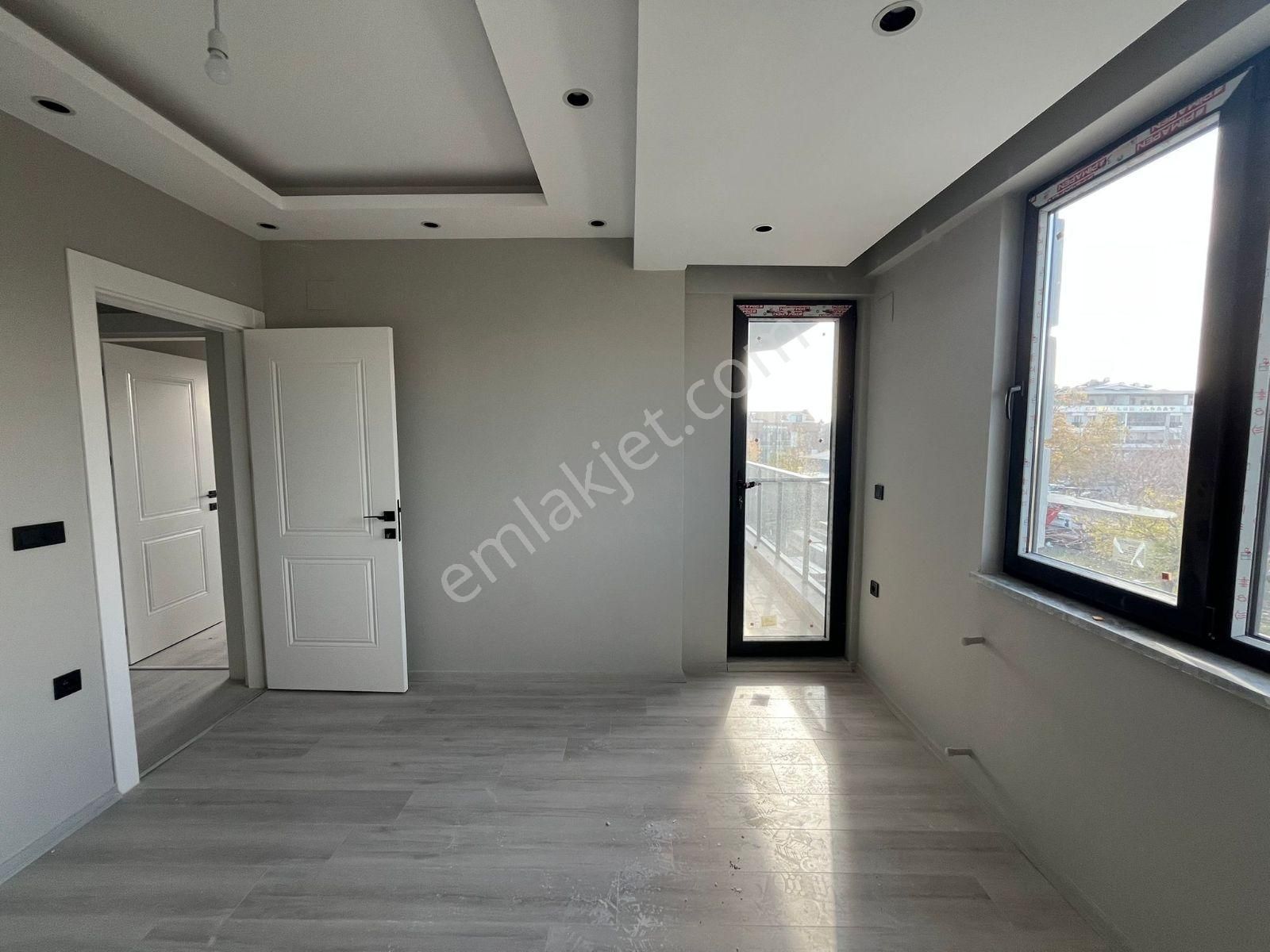 Bahçe Nizam Harika Konumda Satılık Daire - Görsel 2