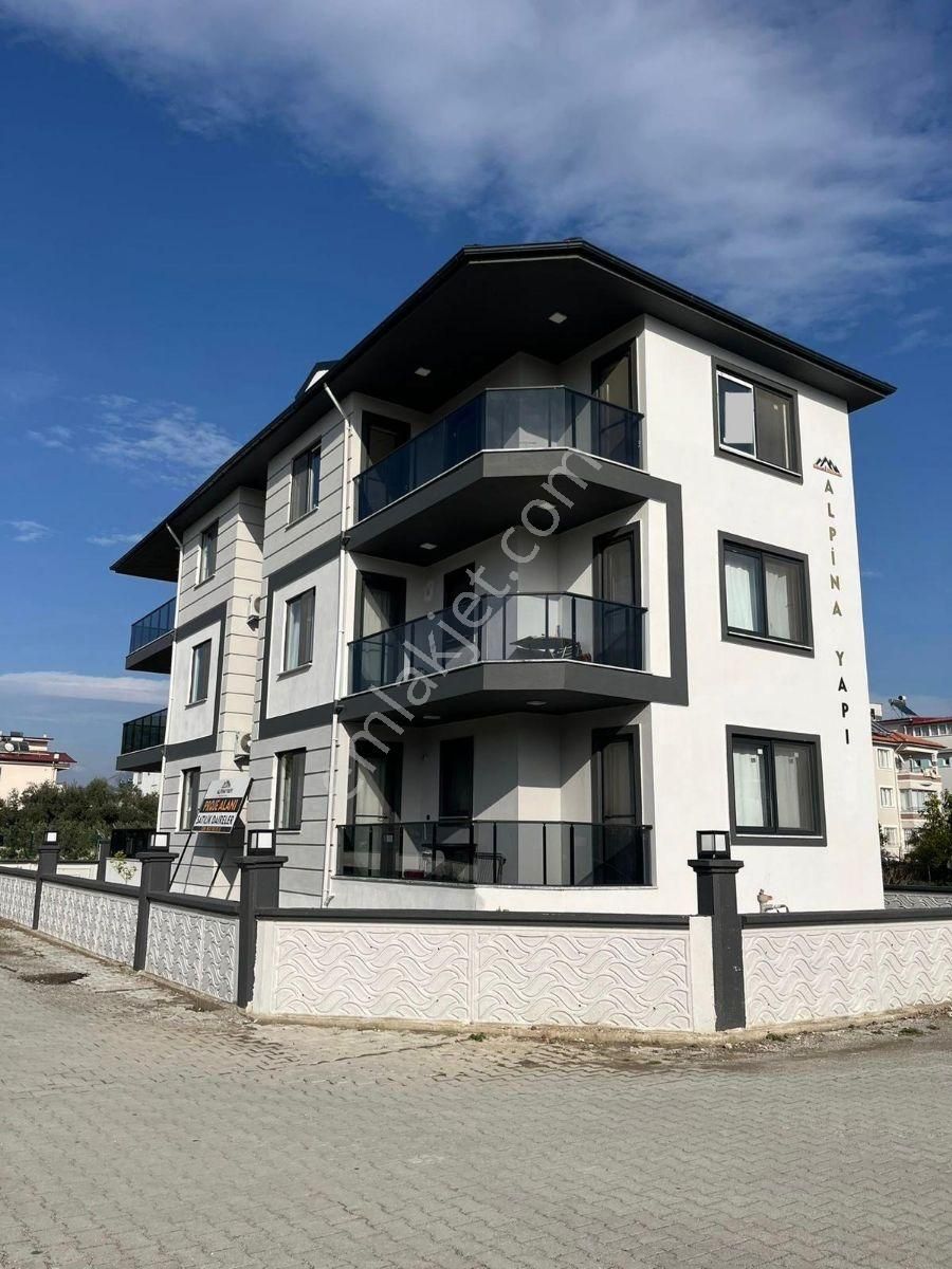 Bahçe Nizam Harika Konumda Satılık Daire