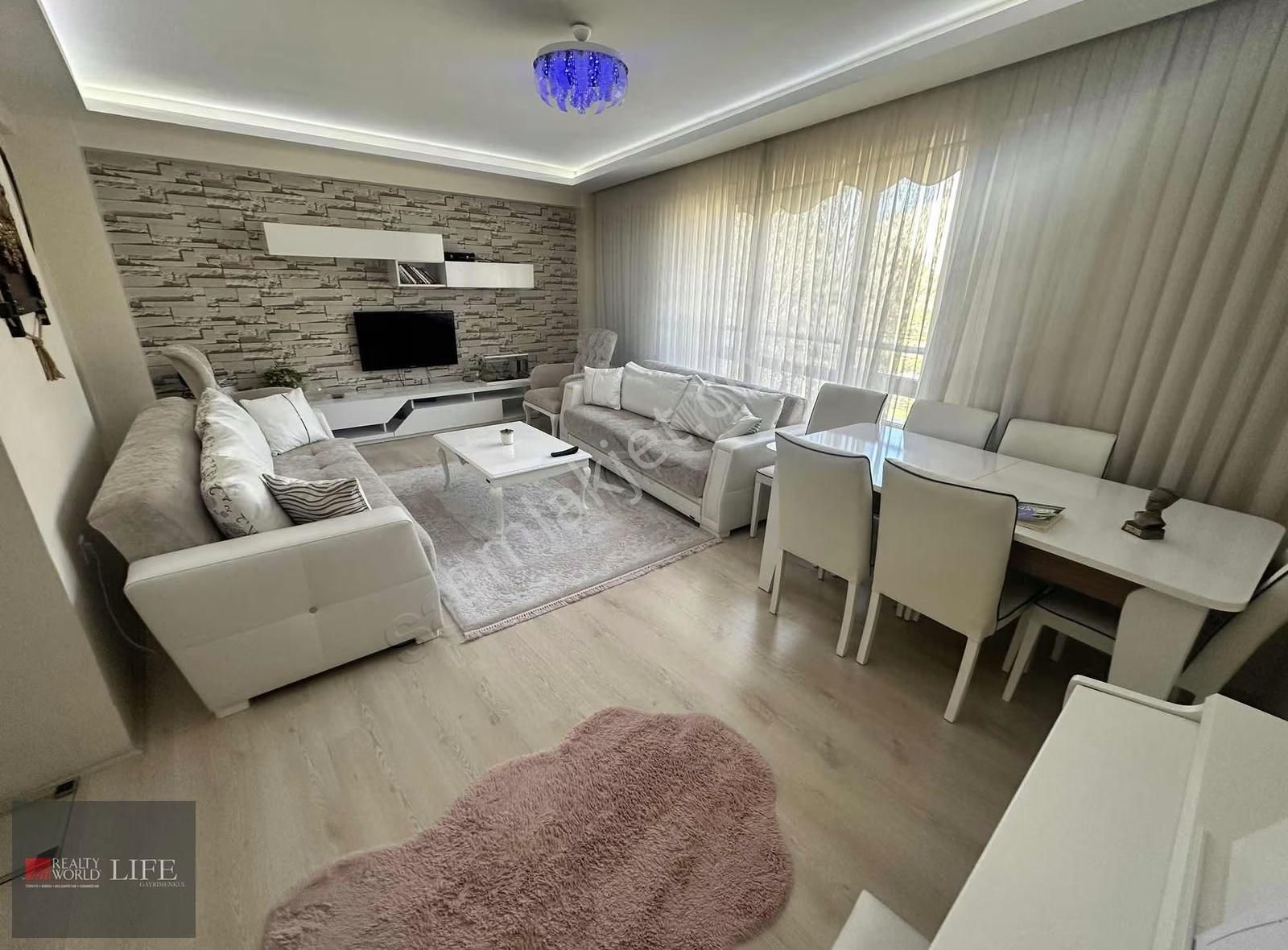 Rw Lıfe // Ertuğrulgazi Mahallesi Vega Avm Yakını Ara Kat 2+1 - Görsel 15
