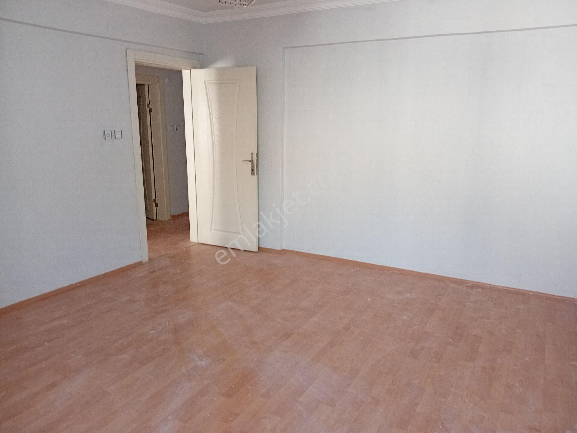 Altınovada Bulvar Üzeri Kiralık 3+1 Deniz Man. Daire - Görsel 12