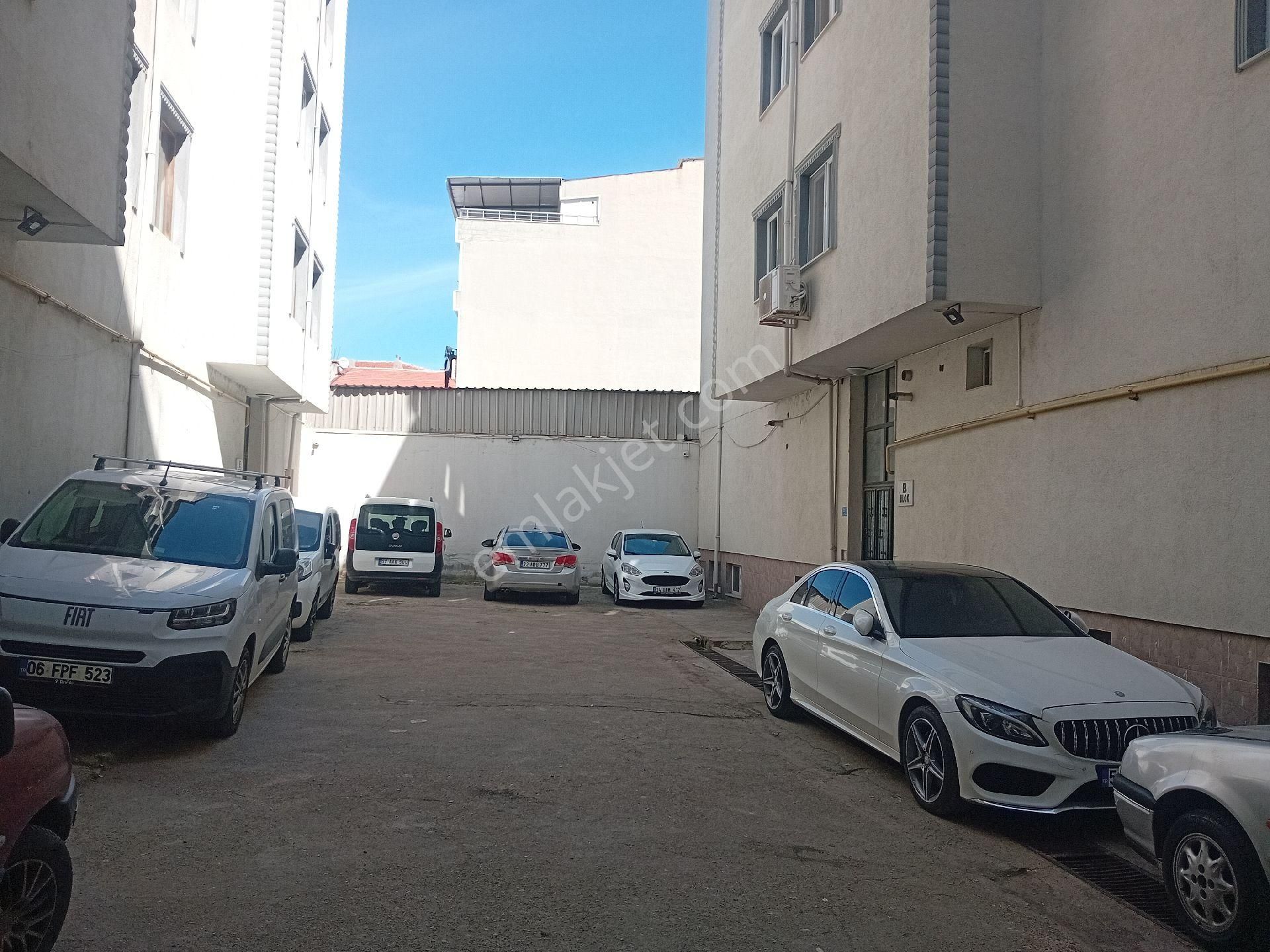 Altınovada Bulvar Üzeri Kiralık 3+1 Deniz Man. Daire - Görsel 7