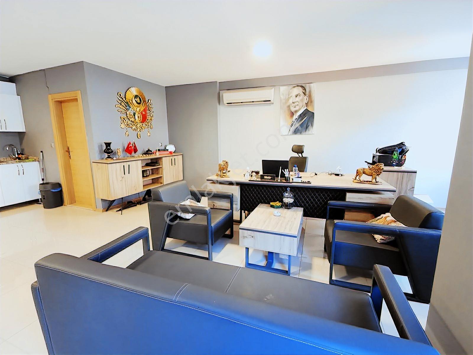 Karşıyaka Cumhuriyet Alim Dağhan Caddesi Üzerinde Kiralık Ofis - Görsel 11