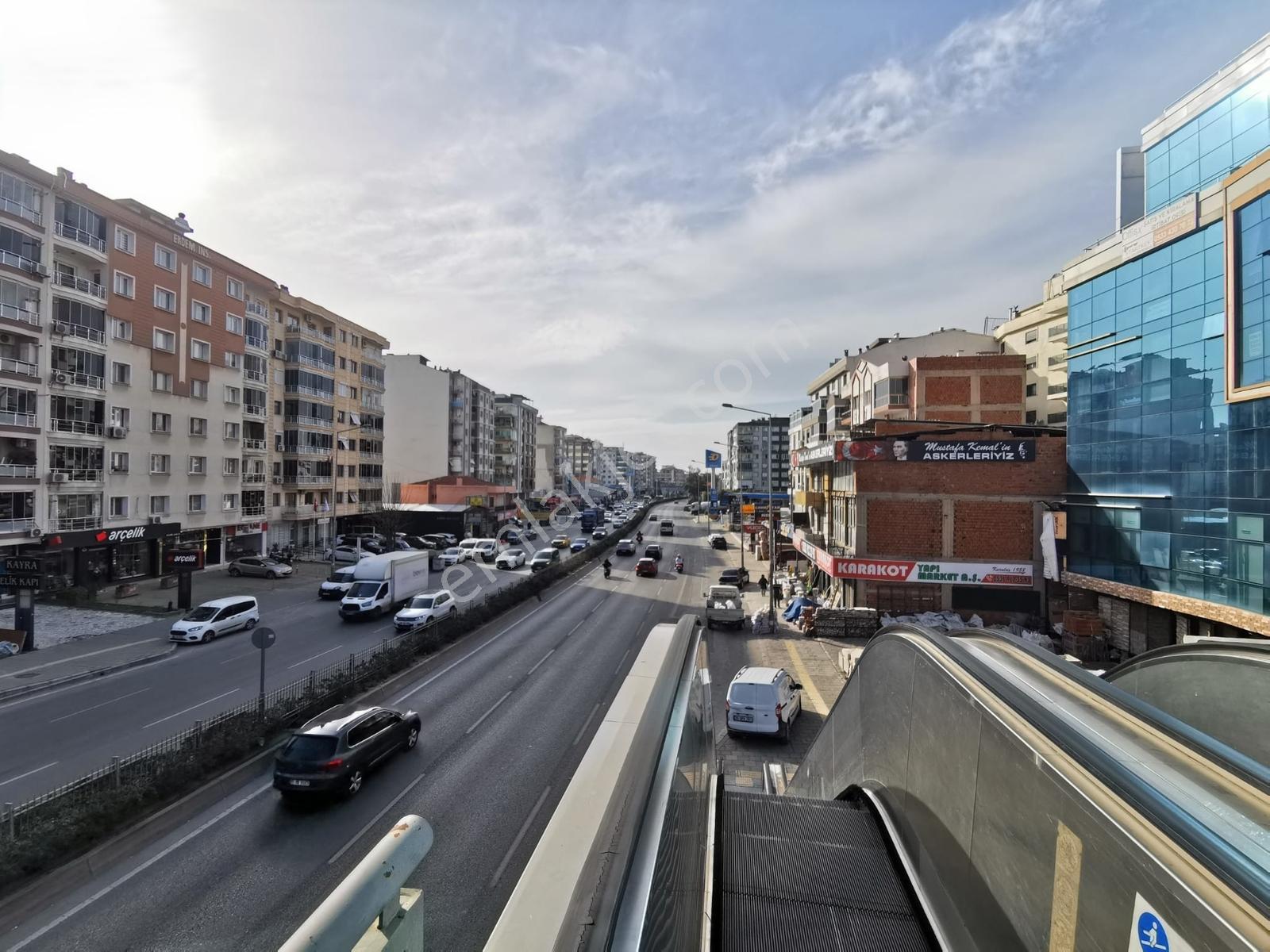 Karşıyaka Cumhuriyet Alim Dağhan Caddesi Üzerinde Kiralık Ofis - Görsel 5