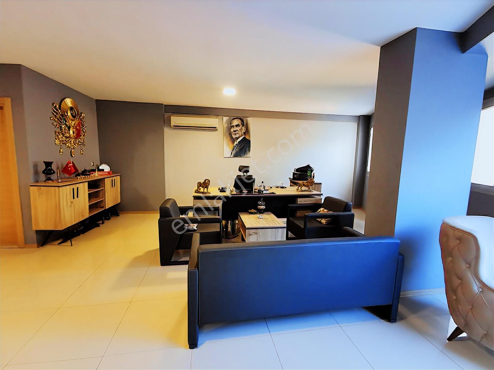 Karşıyaka Cumhuriyet Alim Dağhan Caddesi Üzerinde Kiralık Ofis - Görsel 2