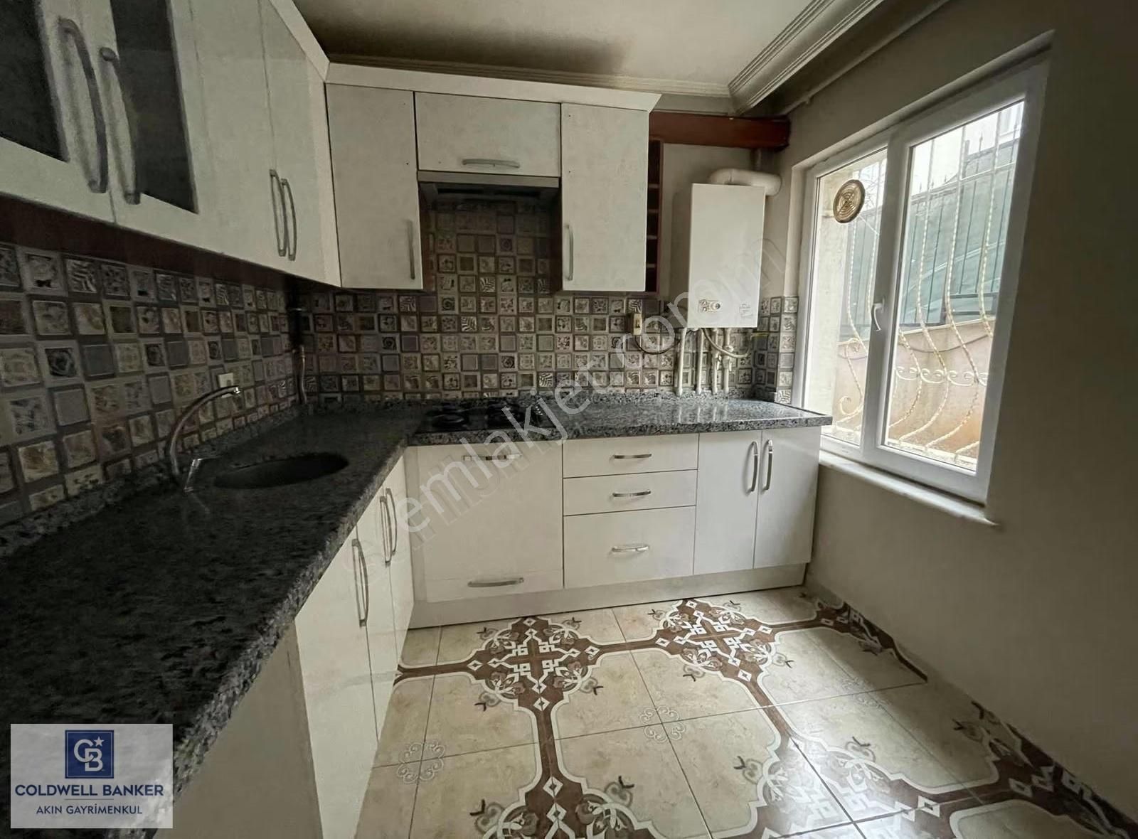 Yenidoğan Safa Mah. Bahçe Kullanımlı 2+1 Kiralık Daire - Görsel 12