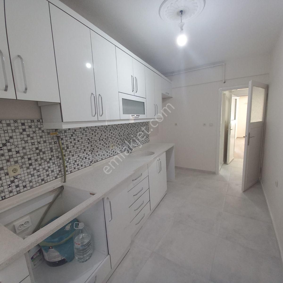 Bayraklı Osmangazi Zeytinlik Kiralık 2+1 Daire - Görsel 11