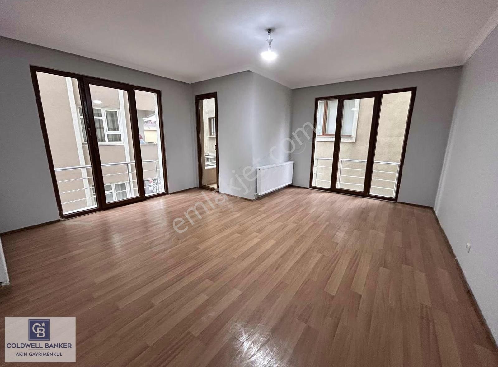 İncipark Sitesinde Kiralık 3+1 Ara Kat Daire