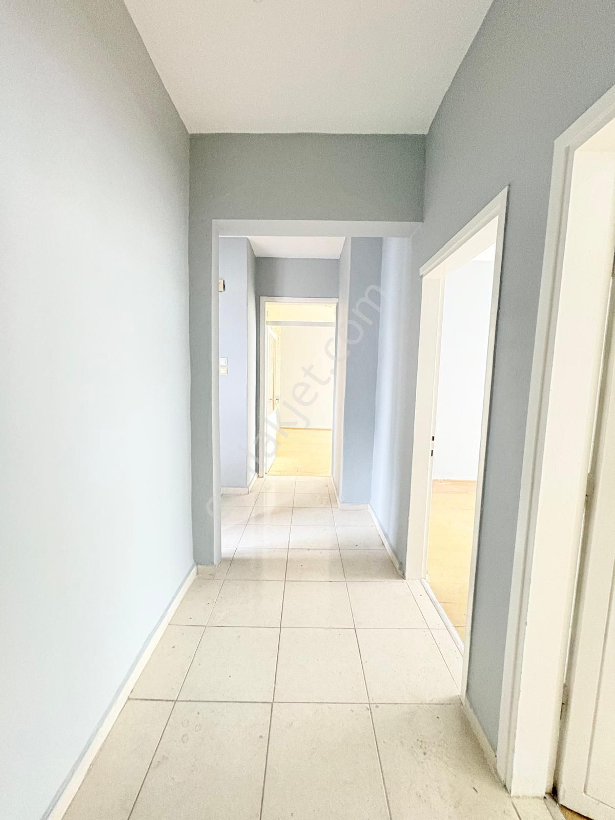 Prestij'den Hamidiye'de Asansörlü Geniş Oturumlu 2+1 Daire - Görsel 13