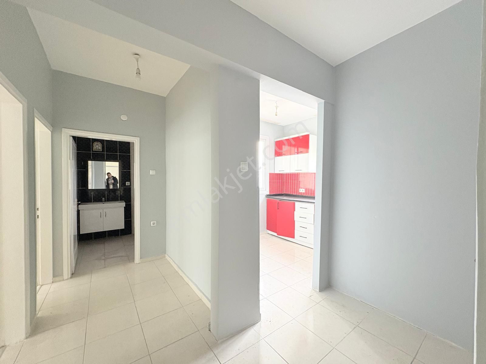 Prestij'den Hamidiye'de Asansörlü Geniş Oturumlu 2+1 Daire - Görsel 15