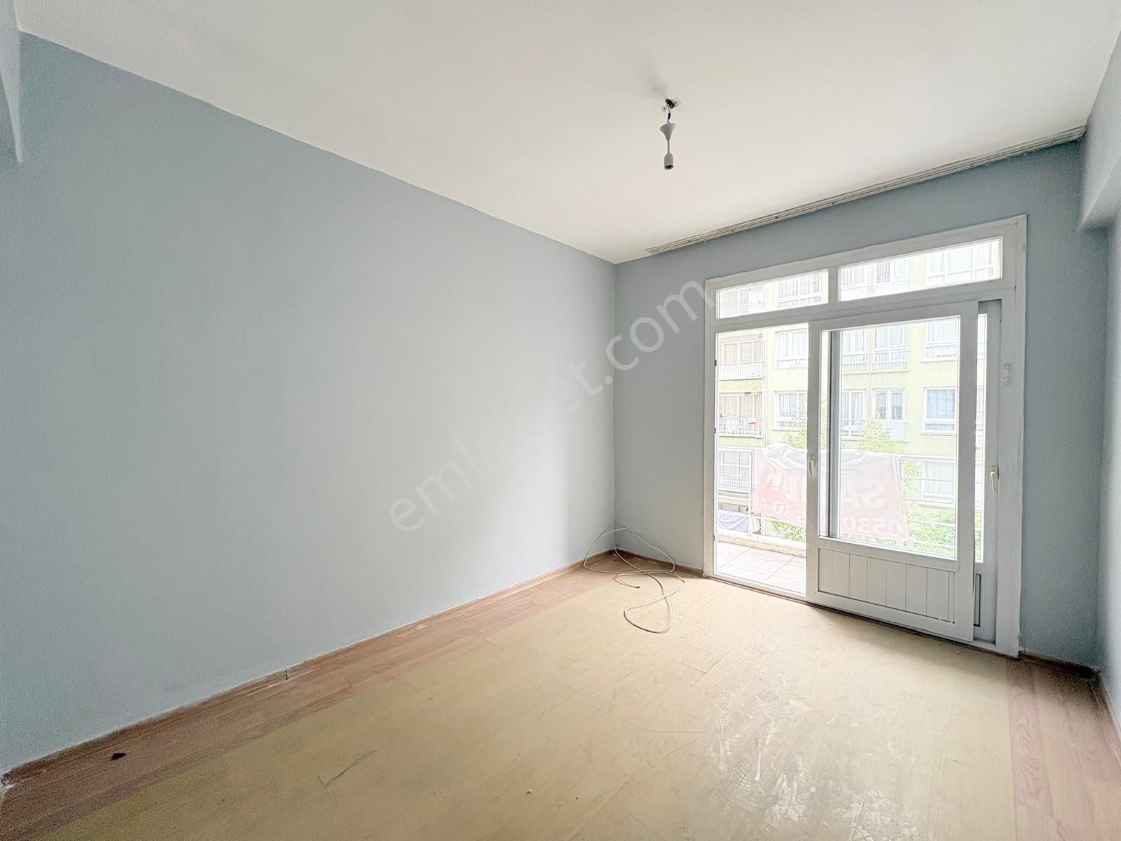 Prestij'den Hamidiye'de Asansörlü Geniş Oturumlu 2+1 Daire - Görsel 9